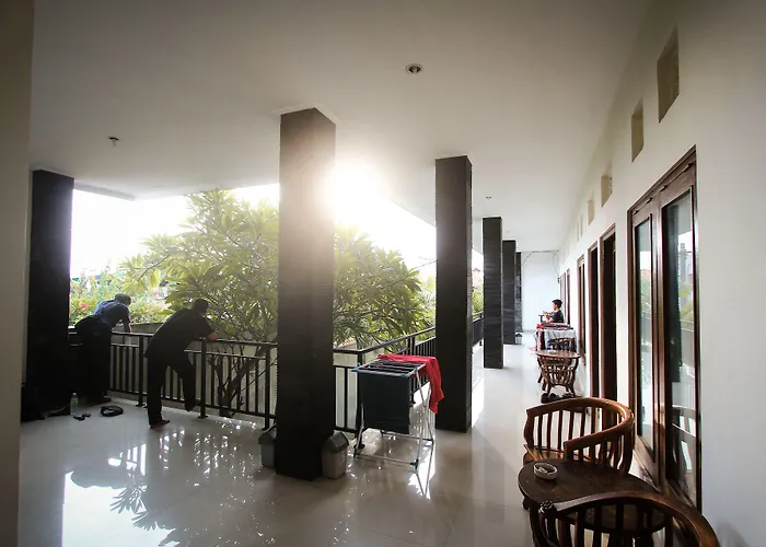 Hotel Graha Wedha 2*